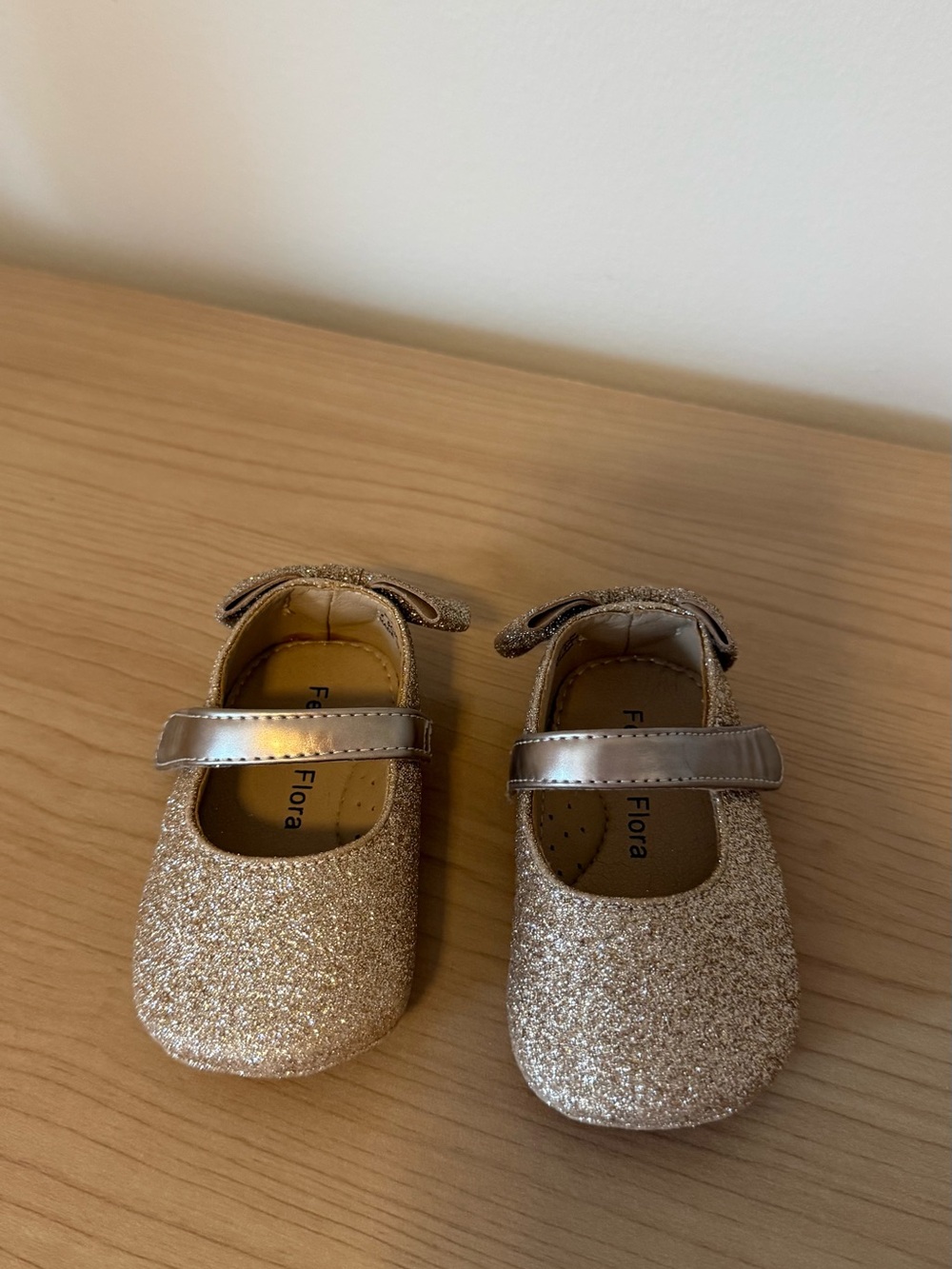 Girls' Glitter Mary Jane Dress Shoes in Gold